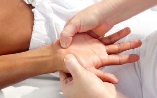 Немеют пальцы правой руки: причина и что делать, лечение