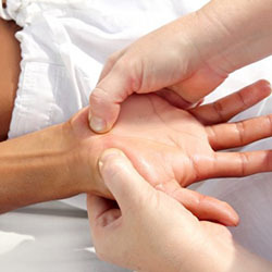 Онемение пальцев левой руки причины и лечение