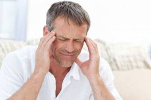 Болит левый висок головы: почему, в области, головная боль