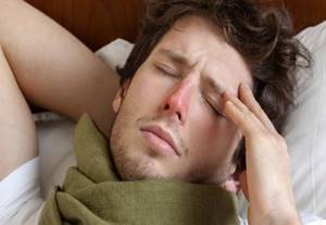 Головная боль при насморке: болит голова, что делать, от соплей