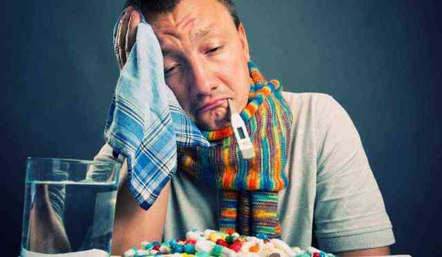 Головная боль при гриппе: чем снять, что делать, почему болит
