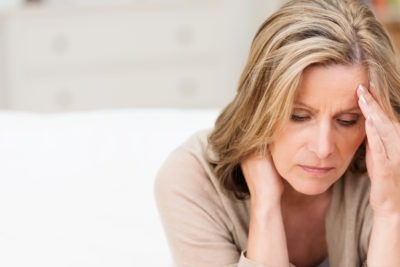 Частые головные боли у женщин: почему часто болит голова, причины