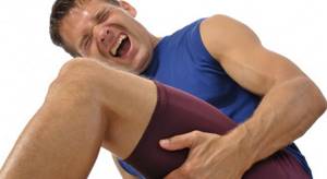 Растяжение мышц бедра: лечение в домашних условиях