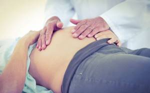 Болят яичники: причины, почему, у женщин, при беременности