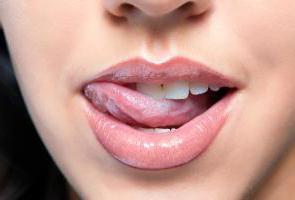 Немеют губы и язык: причины, почему онемели, лечение