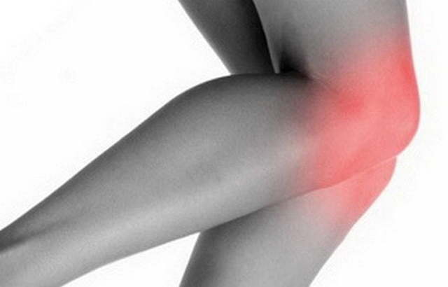 Травма колена при падении: лечение, что делать, в домашних условиях