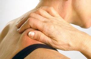 Болит рука от плеча до локтя: правая, левая, причины