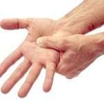 Вывих пальца на руке: что делать, лечение в домашних условиях