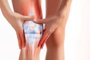 Травма колена, растяжение связок: лечение, что делать
