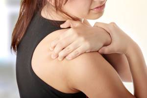 Мазь от боли в плечевом суставе: гель, чем мазать