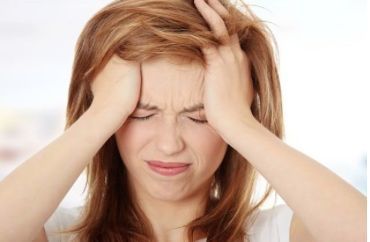 Частые головные боли у женщин: почему часто болит голова, причины