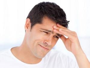 Болит левый висок головы: почему, в области, головная боль