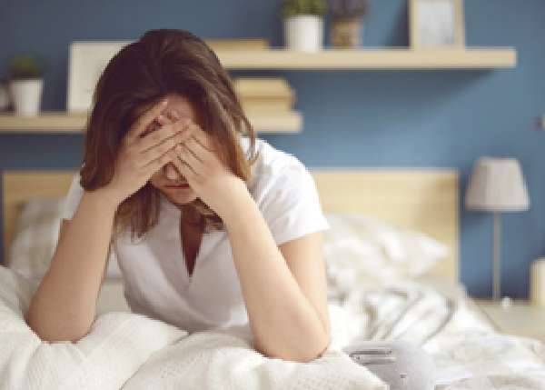 Болит голова от недосыпания: головная боль, что делать