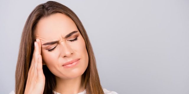 Болит левый глаз: почему боль, причины, сильная