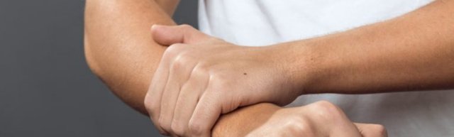 Перелом лучевой кости руки со смещением: лечение, срок срастания