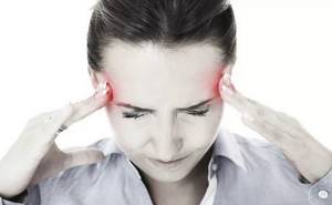Болит голова над бровью: сильные головные боли